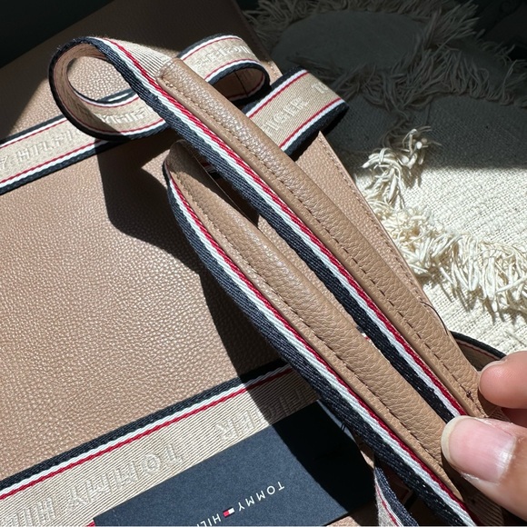 TOMMY HILFIGER | Tote Bag - Picture 6 of 16